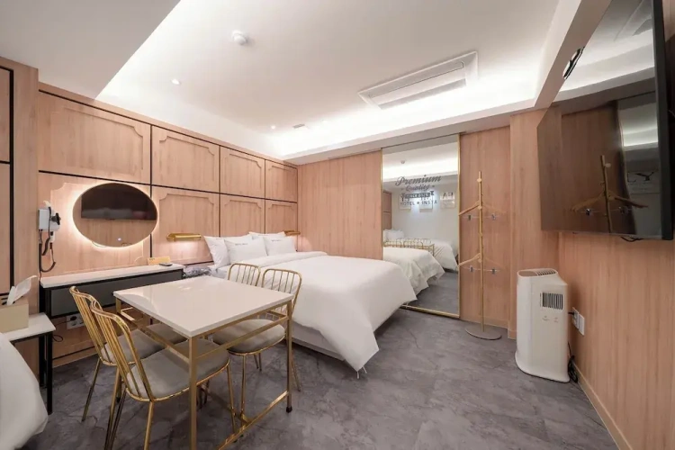 Superior Twin room