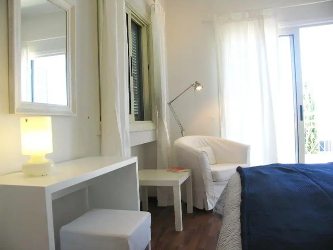 Carob Tree Villa in Latsi