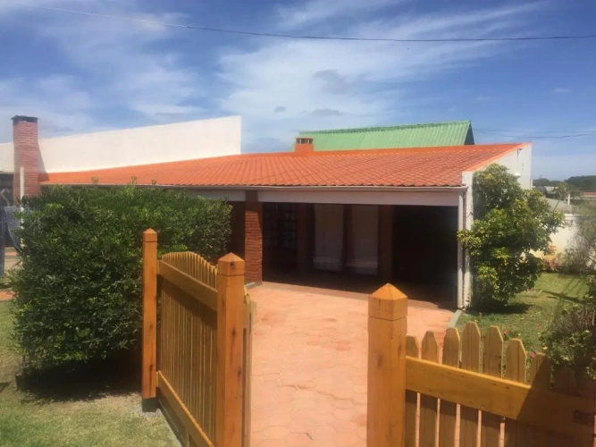 2 Bedrooms Cottage