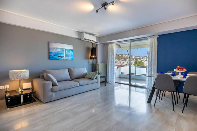 Four Seasons Sea View Apartment