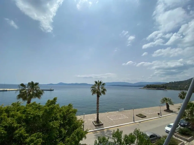 Studio with sea view