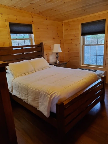 Deluxe Double Cottage with lake view