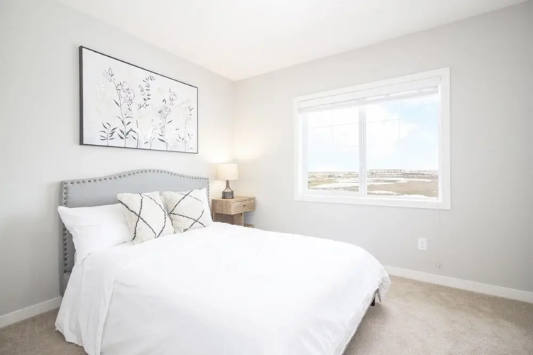 4bed 2bath Townhouse With Laundry Parking Wi-fi