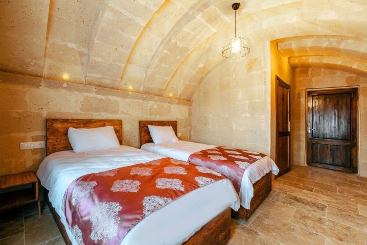 Standard Twin room with balcony