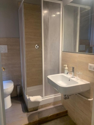 3 Bedrooms Apartment