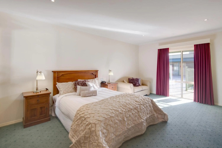 Crystal INN