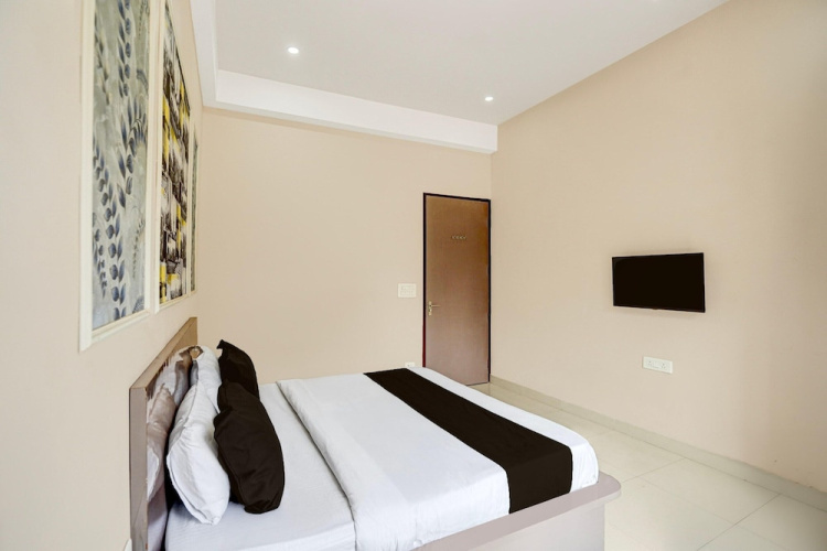 Collection O Zeta I Noida
