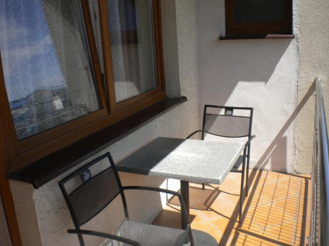 Economy Triple room with balcony