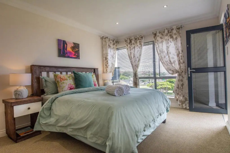 17 the Dune Jeffreys Bay