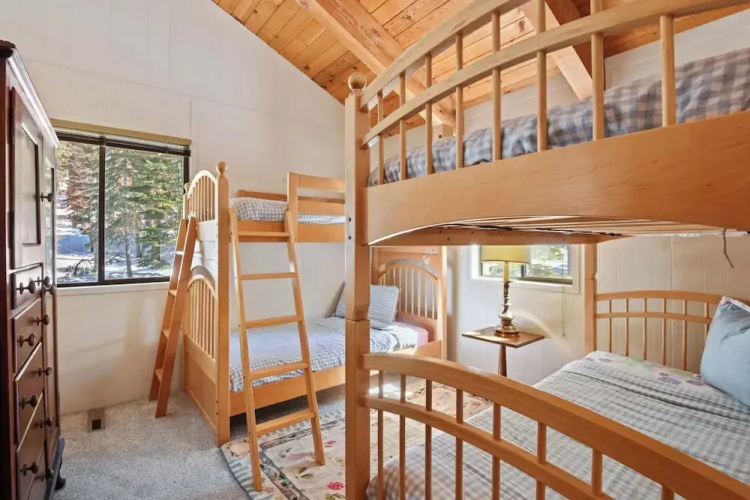 Northstar Treehouse Chic 4BR House Forest View