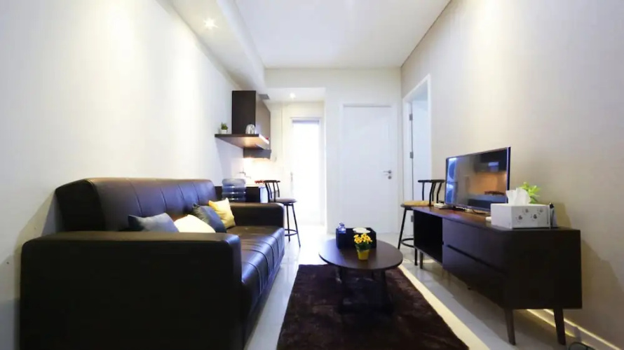 Clean and Cozy 2BR Apartment @ Parahyangan Residence