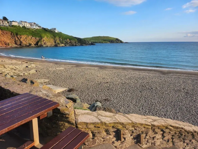 Challaborough bay Caravan, Sleeps 8, pet Friendly