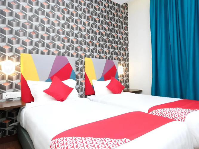 W Hotel Cemerlang