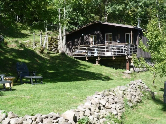 2 Bedrooms Chalet