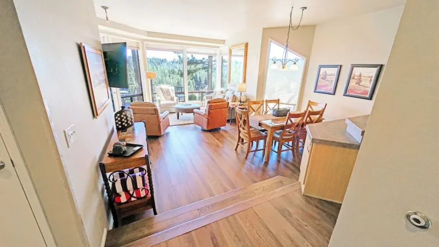 Mt Bachelor Village 331 A