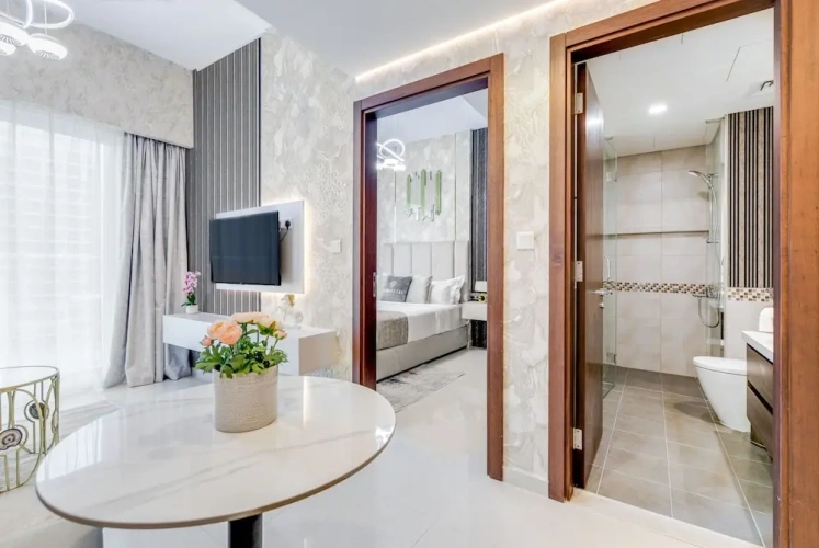 1 Bedroom Apartment with balcony and with city view