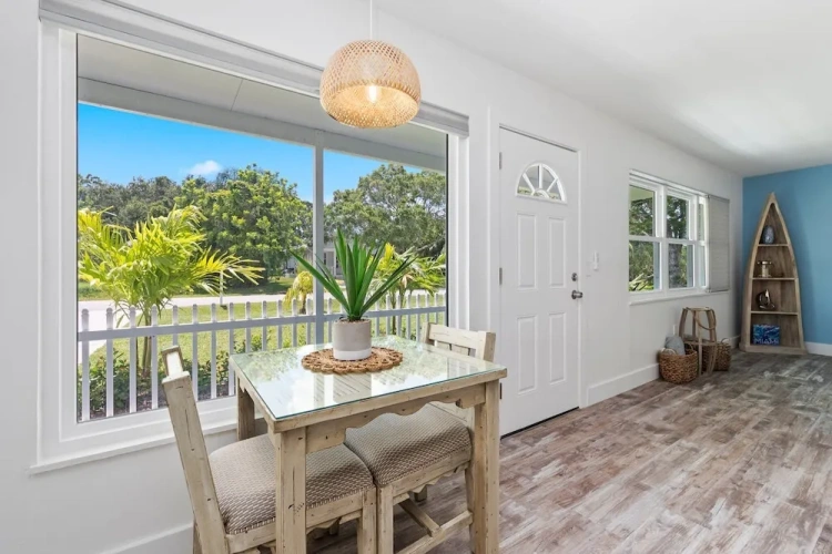 Quadruple Cottage with garden view