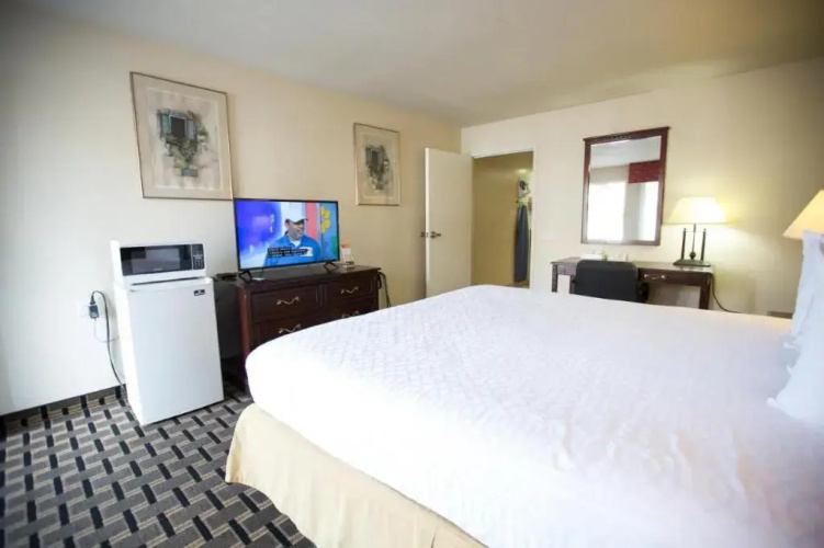 Queens Inn Anaheim