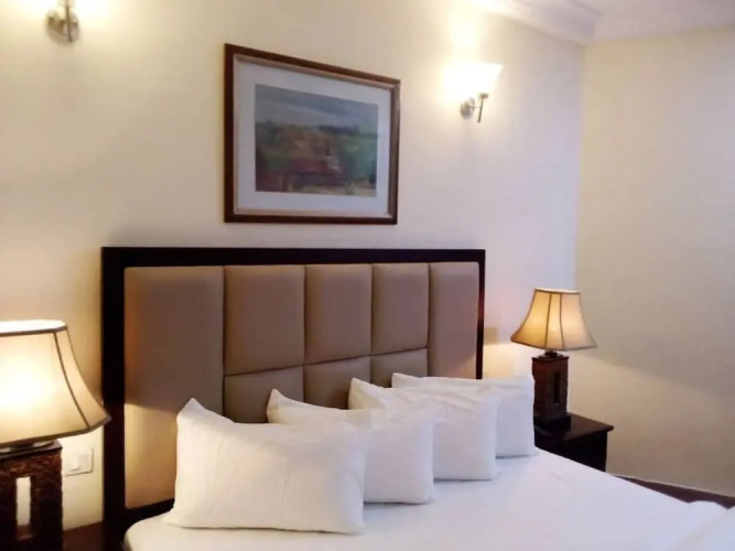 Dees Hotels Apartment & Suites