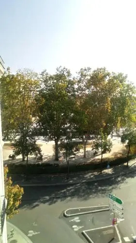 Sur le Toit du Bureau, T2 République
