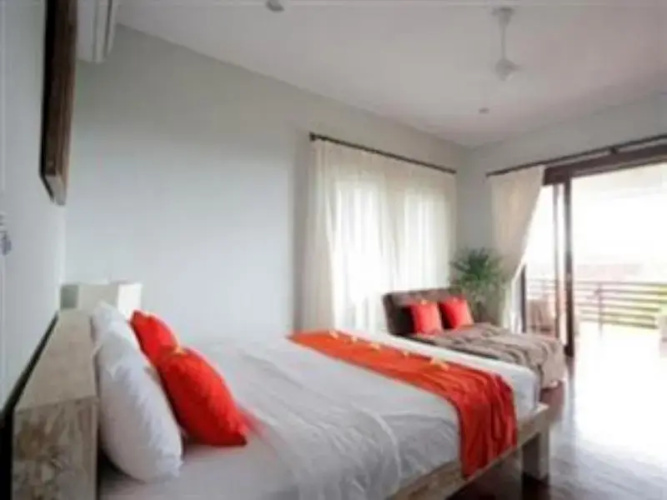 Villa Aviya