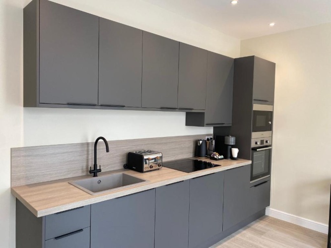 1 Bedroom Apartment