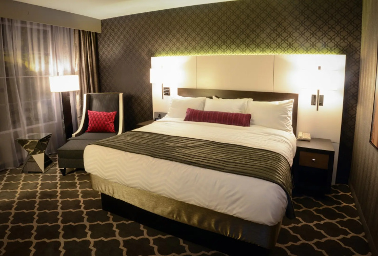 Deluxe Connecting door Quadruple room