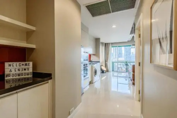 Roomromo Residence by Rompo