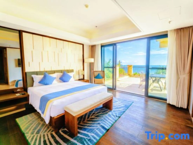 2 Bedrooms Superior Suite with sea view