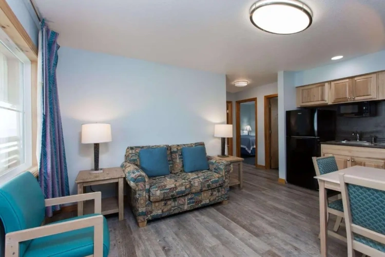 2 Bedrooms Double Suite