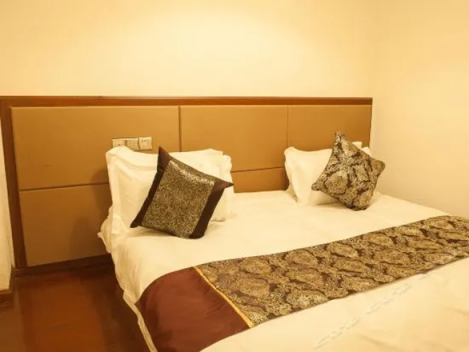 Lake View Hotel