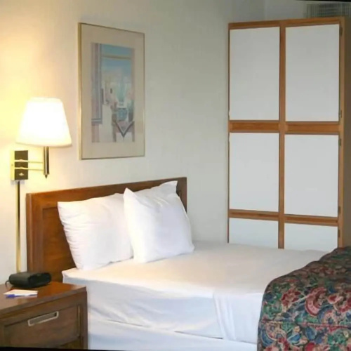 Ridge Crest Hotel