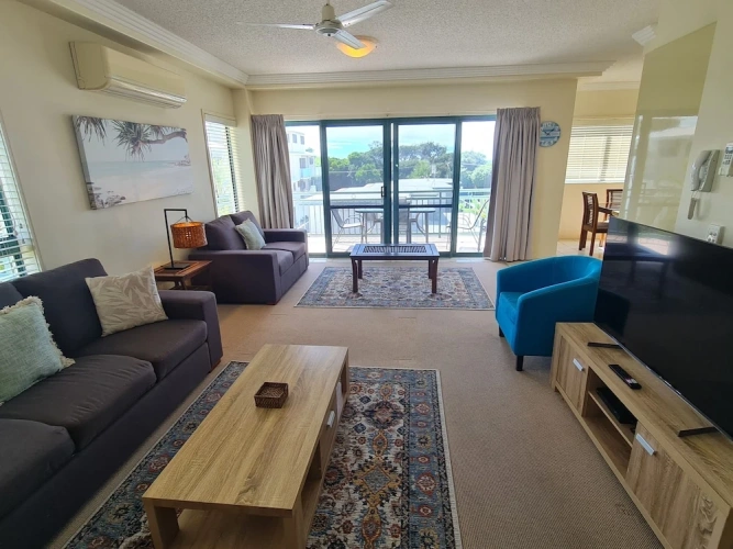 3 Bedrooms Family Apartment with balcony and beachfront