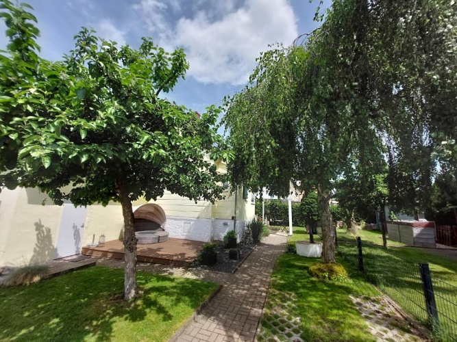 2 Bedrooms Cottage