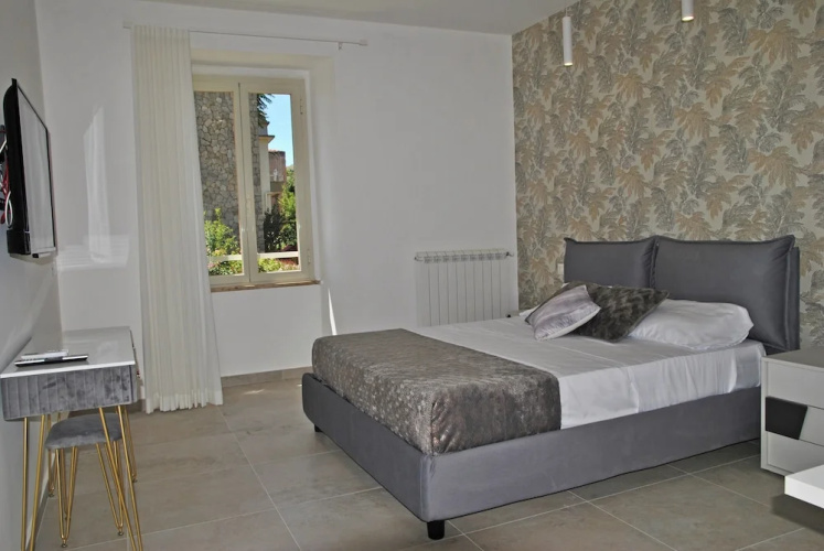 Sea Breeze Seafront Flat