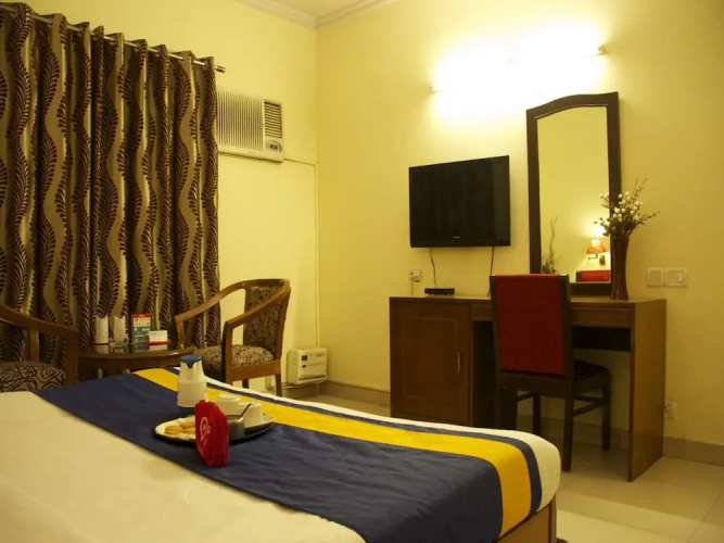 OYO 495 Hotel Chaupal