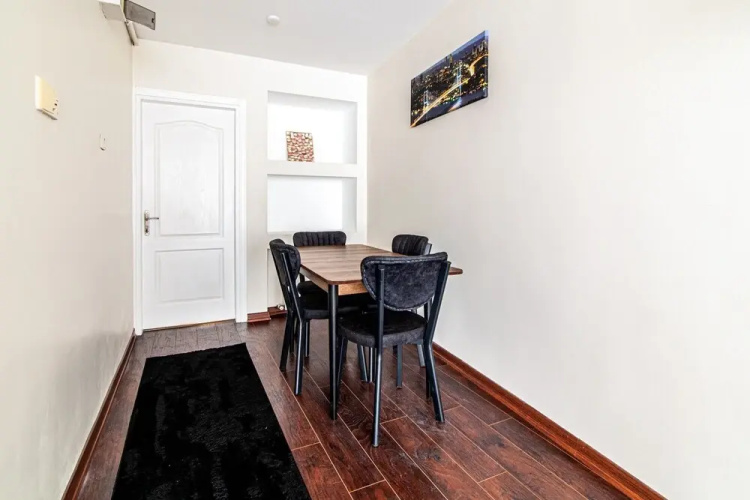 Comfy Flat With Balcony in Uskudar