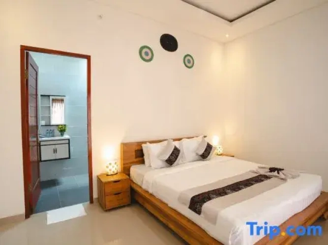 2 Bedrooms Villa