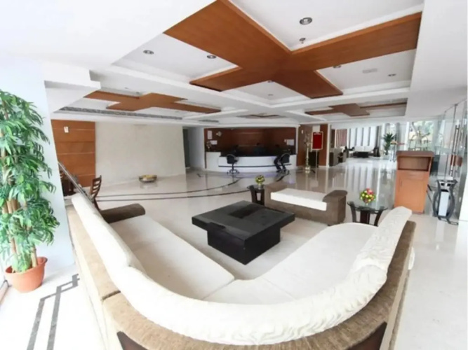Hotel White Dammar