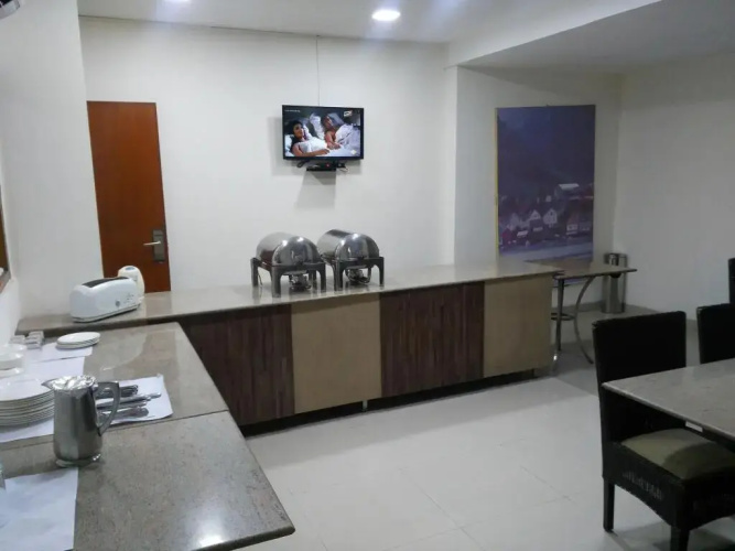 Divine Inn Hotel