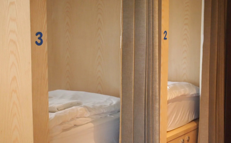 Snooze Poshtel