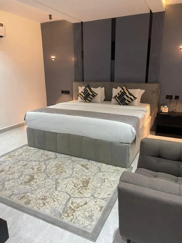 Grand room