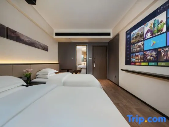 Standard Twin room with balcony