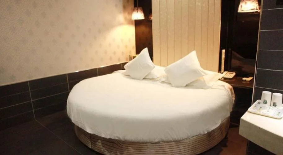 Qingmu Hotel Changzhou Founder Building