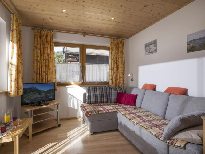 Alluring Apartment With Ski Storage,balcony,heating, Parking