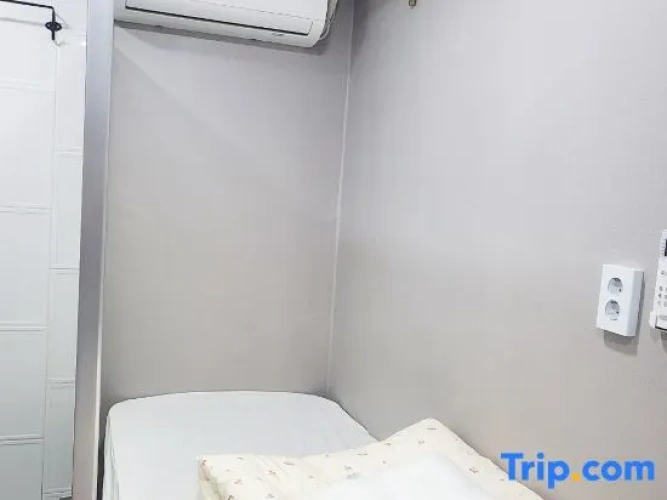 Bed in Dorm (female dorm)
