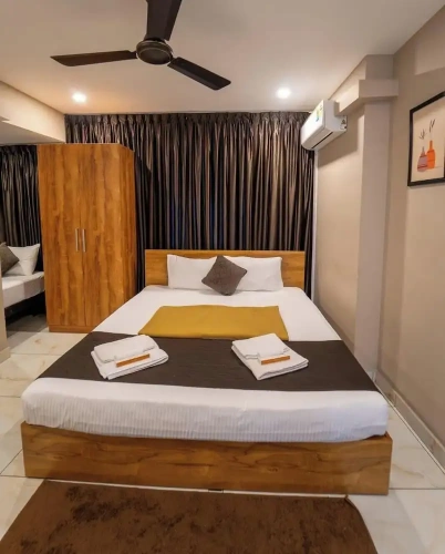 Standard Triple room