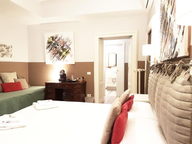 Standard Double room with view