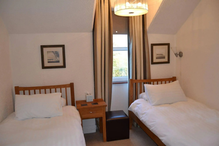 Ravenswood Guest House