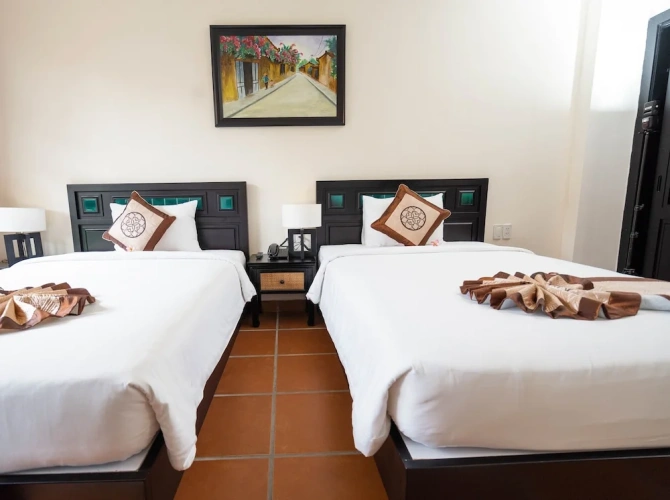 Deluxe Twin room with courtyard view